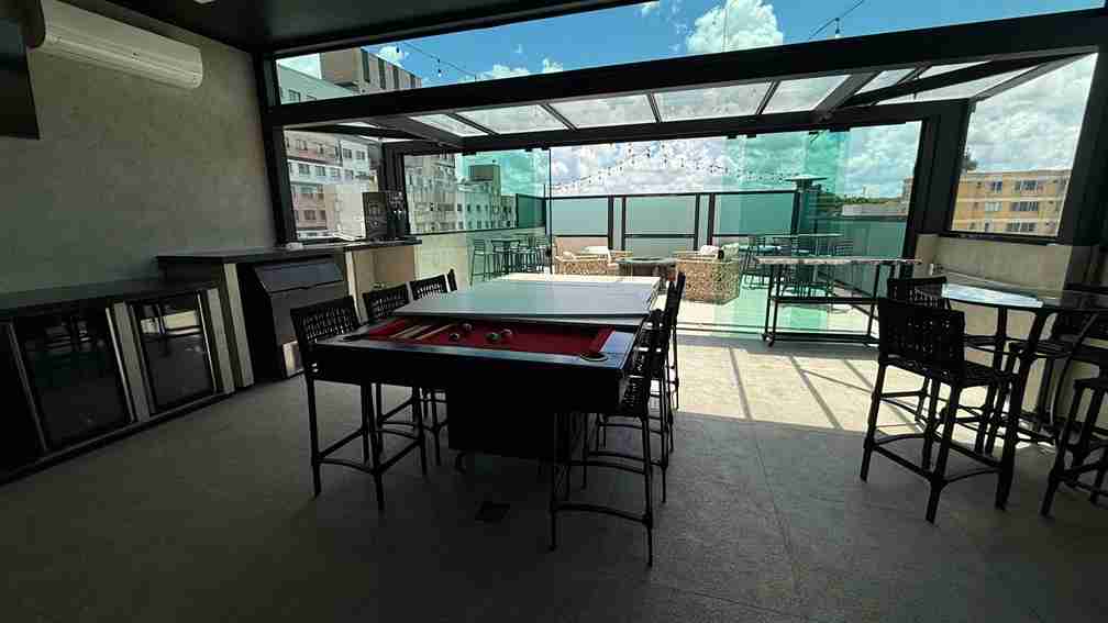 Rooftop YouDO em Curitiba — salão de festas com vista panorâmica